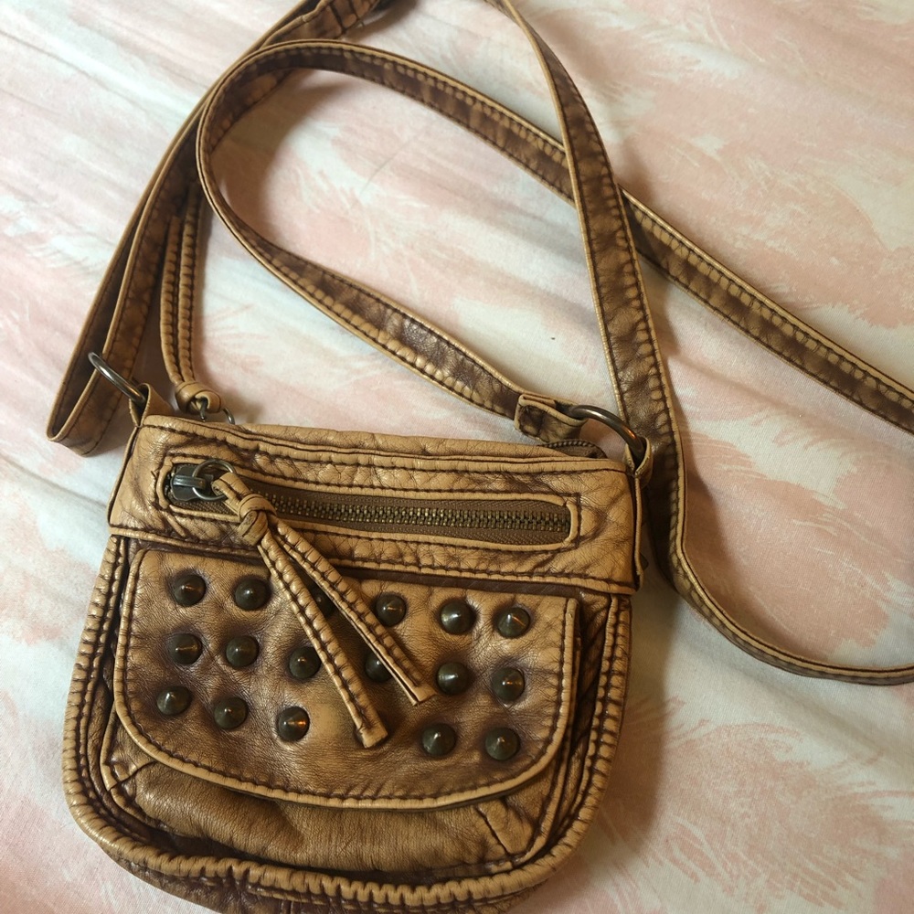 Brown leather crossbody bag